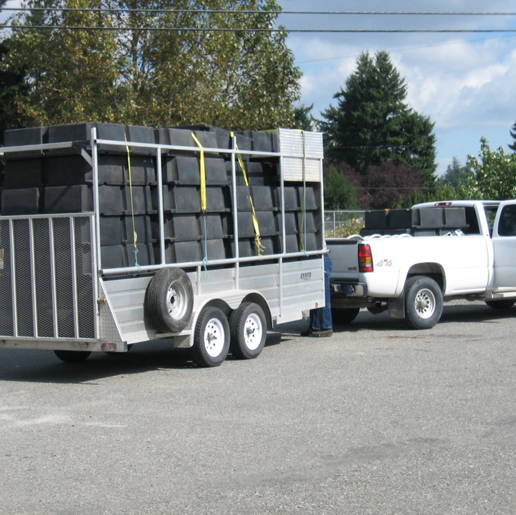 4 Things to Consider When Choosing a Dock Float – BARR Plastics